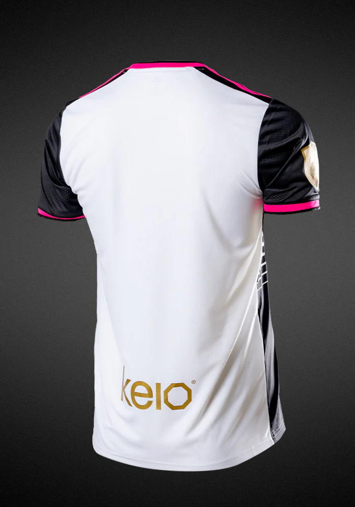 Camiseta de juego oficial Kunisports - Kings Limited Gold Edition - Image 11